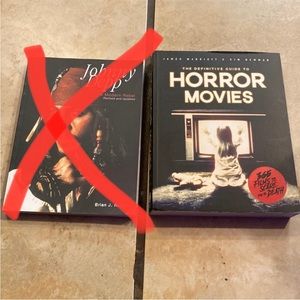 Horror book Johnny sold out!